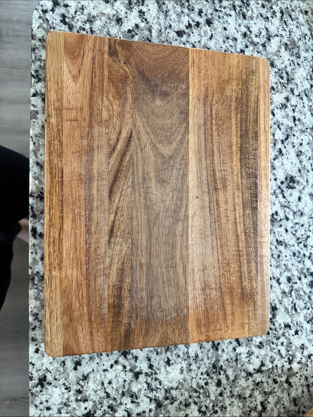 Acadia wood Cutting Board nonslip - Rich Natural Brown 10” x 13”